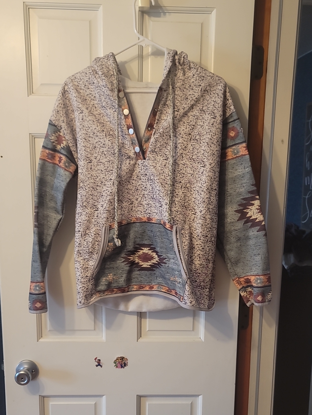 Cozy Aztec Print Hooded Pullover Sweater - Cream & Slate